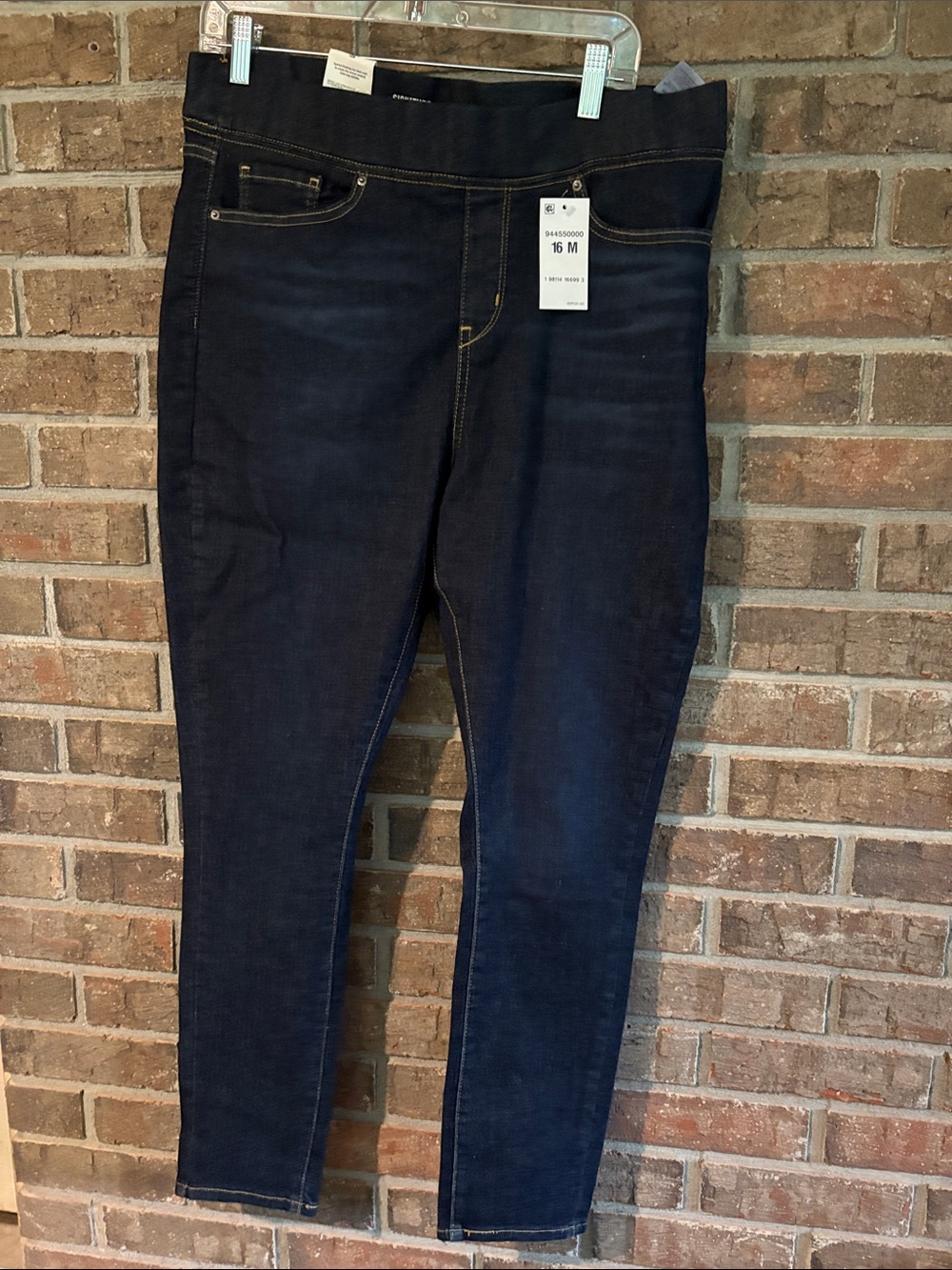 Levi's Women's Skinny Jeans in Dark Indigo